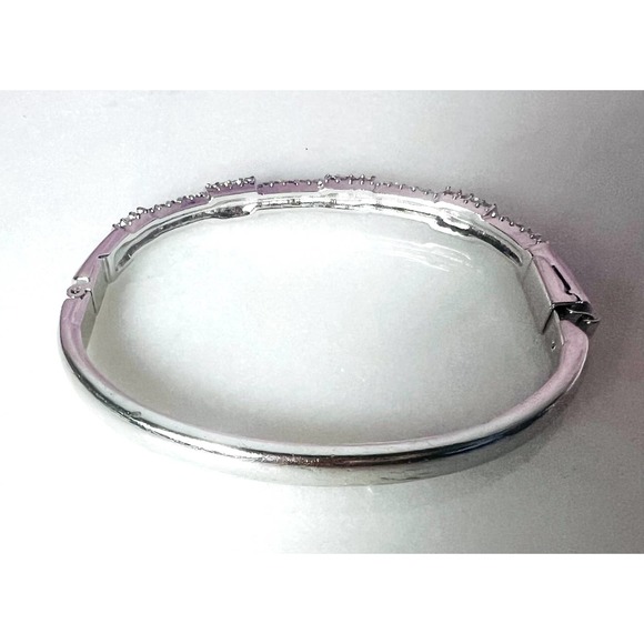 NIB Swarovski signed pave bangle - Picture 4 of 8